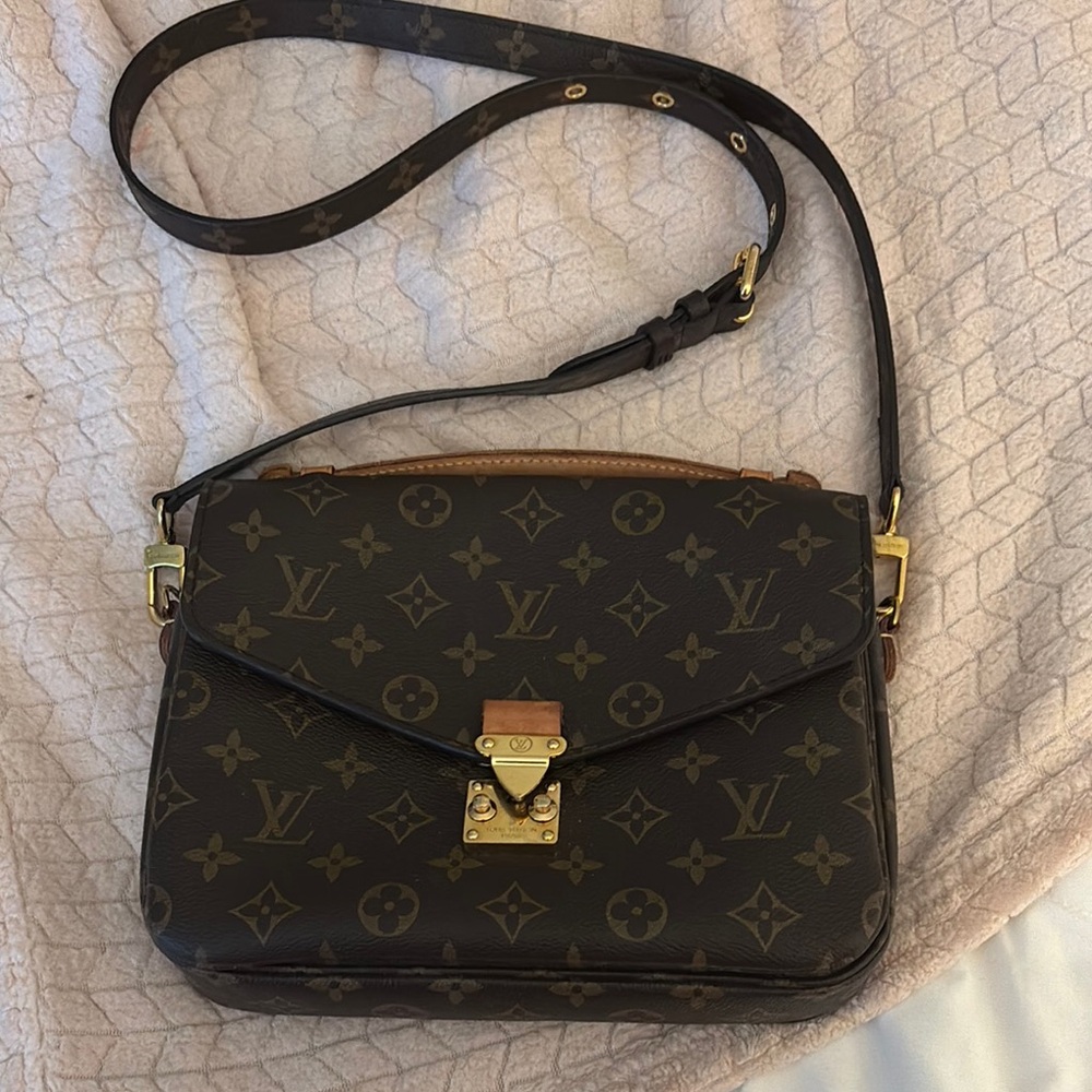 Louis Vuitton Elegant Monogram Crossbody in Dark Brown